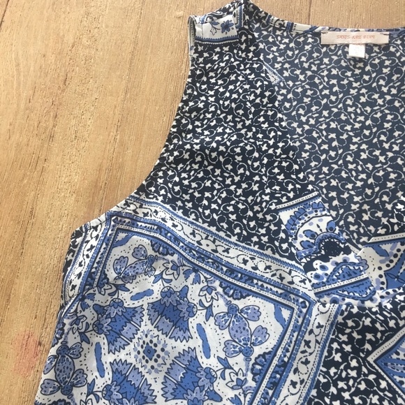 Skies are Blue for stitchfix sleeveless top - Picture 3 of 4